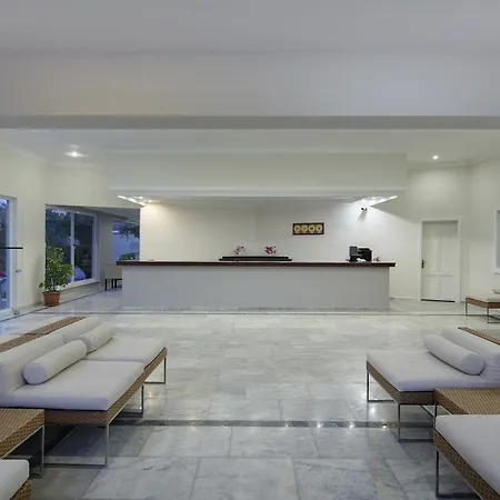 Larissa Club Hotel
